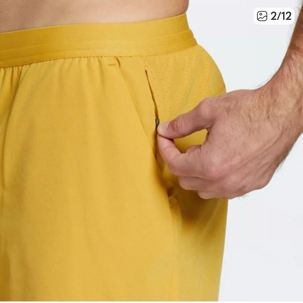 NWT VRST Men's Athletic Shorts Relaxed Fit 5”         Size XXL